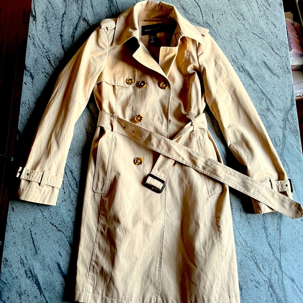 MODA international Victorias Secret Trench coat